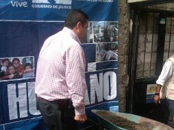 El alcalde Héctor Vielma, durante la entrega de apoyos como parte del programa del Gobierno del Estado. L. NAVARRO  /