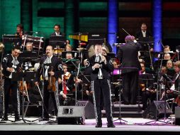 Gran velada se vivió ayer en la Plaza de la Liberación. E. BARRERA  /