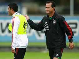 Efraín Flores optimista en el entrenamiento con sus pupilos. MEXSPORT  /