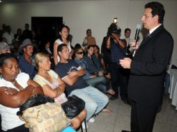 Mario Canahuati, secretario de Relaciones Exteriores de Honduras, recibió los cuerpos de los migrantes muertos.  EFE  /