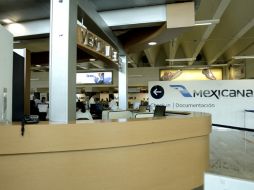 Javier Lozano dijo que no puede revelar el nombre de los grupos que sí están interesados en Mexicana de Aviación. S. NÚÑEZ  /