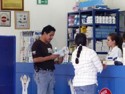 El proceso de supervisión se realizará a siete mil farmacias en todo el país para constatar que cumplan con la ley. E. BARRERA  /