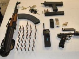 Se les aseguraron diferentes armas. EL UNIVERSAL  /