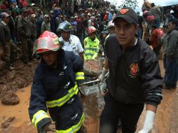 Las lluvias también han dejado comunidades inundadas e incomunicadas. REUTERS  /