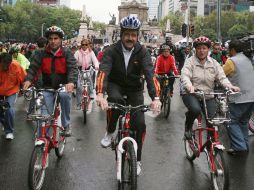 El secretario de salud durante la inauguración del programa Arranque de la Cruzada Nacional por el uso de la Bicicleta. EL UNIVERSAL  /