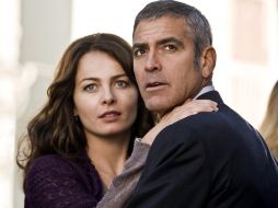 Violante Placido y George Clooney estelarizan la película The American. EFE  /
