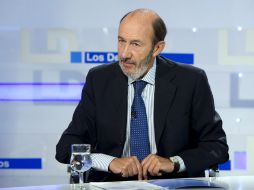 El ministro del Interior, Alfredo Pérez Rubalcaba, lanzó una advertencia a Batasuna, brazo político de ETA. EFE  /