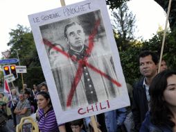 Los chilenos recuerdan el aniversario número 37 del golpe militar de 1973. AFP  /