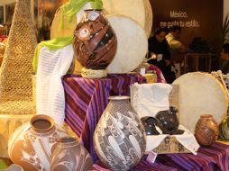 Los siete trajes típicos de la entidad se hicieron presentes en la muestra. ESPECIAL  /