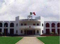 En días pasados el grupo armado acudió a las oficinas de la presidencia municipal para ejecutar al alcalde Alexander López. ARCHIVO  /