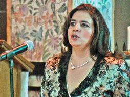 La cantante fue acompañada por música de piano interpretada por Juan Fernando Bernabé. ESPECIAL  /