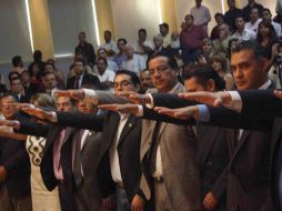 Se tomó protesta del nuevo secretario general del Sindicato Único de Trabajadores de la Universidad de Guadalajara. A. HINOJOSA  /
