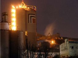 El cemento en México se vende el 73 por ciento en saco y el 27 por ciento  restante a granel. ARCHIVO  /