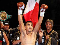 Humberto Soto es actual campeón de los ligeros del CMB. MEXSPORT  /