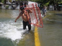 De permanecer en condiciones insalubres, se podría dar un brote de enfermedades. NTX  /