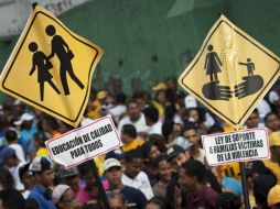 Ciudadanos protestan por la situación del país previo a las elecciones. REUTERS  /
