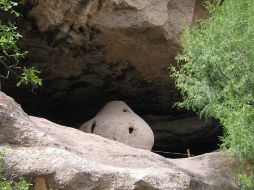 En una oquedad del acantilado en pared de la barranca existían  buenas viviendas y cómodos  espacios habitacionales.P.FERNÁNDEZ  /