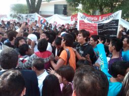 Aspecto de estudiantes de la UdeG en protesta. R. ZAPATA  /