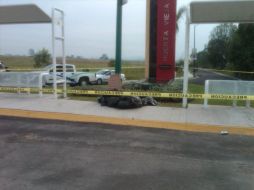 A la entrada del fraccionamiento la Huerta se encontraron las bolsas con los cuerpos mutilados. M. PATIÑO  /