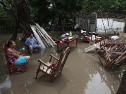 En Nicaragua, la fuerza de ‘‘Nicole’’ agravó las condiciones de miles de personas. AP  /