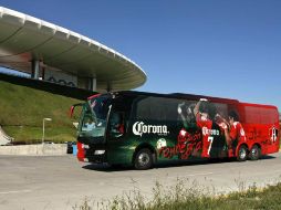 Los Zorros llegan al Estadio Omnilife para reconocer la cancha. E. PACHECO  /