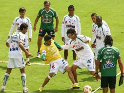 Los jugadores de Santos Laguna en preparación en una sesión de entrenamientos. MEXSPORT  /
