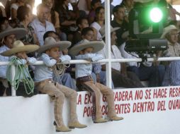 Desde ayer y hasta el 30 de octubre, la Expo Ganadera abre sus puertas junto a la Glorieta del Álamo. S. NUÑEZ  /