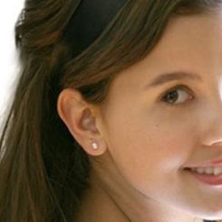 Paulina Goto canta para Barbie