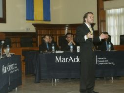 Aspecto general de la final del debate. E. FLORES  /