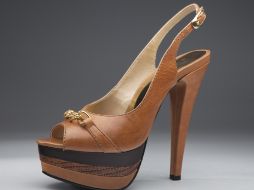 La colección presenta tonos rojizos, terracotas y negros. ESPECIAL  /