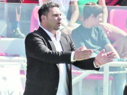 Antonio Mohamed busca sacar al Independiente de los últimos lugares. EFE  /