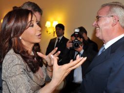 La presidenta argentina ya pidió hablar con la embajada británica. AFP  /