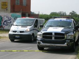 Las autoridades estatales acordonaron la zona del hallazgo para evitar la posible contaminación de las evidencias. M. PATIÑO  /