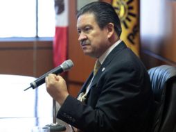 Carlos Navarrete, coordinador del PRD en el Senado. NTX  /