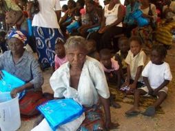 El envío fue organizado por el grupo británico Christian Aid. AP  /