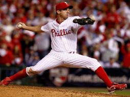El abridor estelar Roy Oswalt, en ocho episodios ha llevado a los Filis de Filadelfia a conseguir la victoria. AFP  /