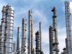 Petróleos de Venezuela cae en el primer semestre del año. ARCHIVO  /