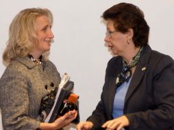 Sigrid Arzt y María Marván, comisionadas del Instituto Federal de Acceso a la Información. NTX  /