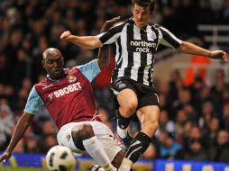 A pesar de su condición de local, los 'Hammers' no pudieron con el Newcastle. AFP  /
