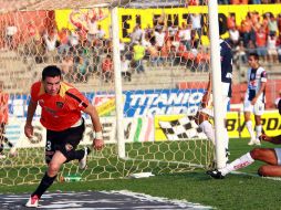 El uruguayo Jorge Rodríguez abrió el marcador para Jaguares. MEXSPORT  /