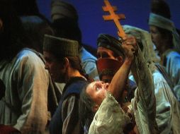 En la ópera escrita por Modesto Mussorgski, el pueblo sugiere a Boris Godunov como nuevo zar ruso. A. HINOJOSA  /