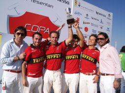 Copa Ferrari-Maserati, Equipo Ferrari.  /