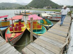 El SIAPA proyecta extraer más agua del lago en 2011, con la línea dos del acueducto Guadalajara-Chapala. S. NUÑEZ  /