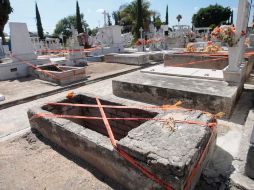 En el panteón de la cabecera municipal se acordonaron 112 fosas en peligro. S. NÚÑEZ  /