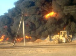 Supuestos miembros de Al Qaeda detonaron hoy un artefacto en un oleoducto del sur del Yemen. REUTERS  /