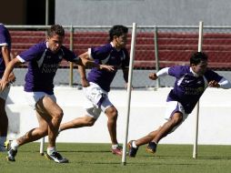 Los jugadores de Estudiantes Tecos se preparan en una sesión de entrenamientos. MEXSPORT  /