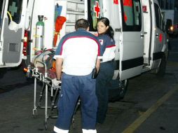 El herido fue atendido por personal de Cruz Roja Toluquilla, donde minutos más tarde falleció. ARCHIVO  /