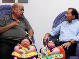 El secretario general de la OEA, José Miguel Insulza, dialoga con el presidente de Nicaragua, Daniel Ortega, en Managua. AP  /