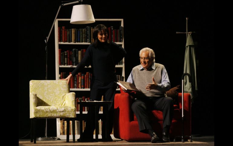 Nuria Bages y Rogelio Guerra dan vida a un matrimonio en crisis. M. FREYRÍA  /