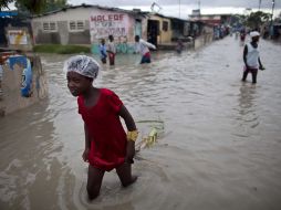 Autoridades evacuaron a 48 mil 235 personas. AP  /